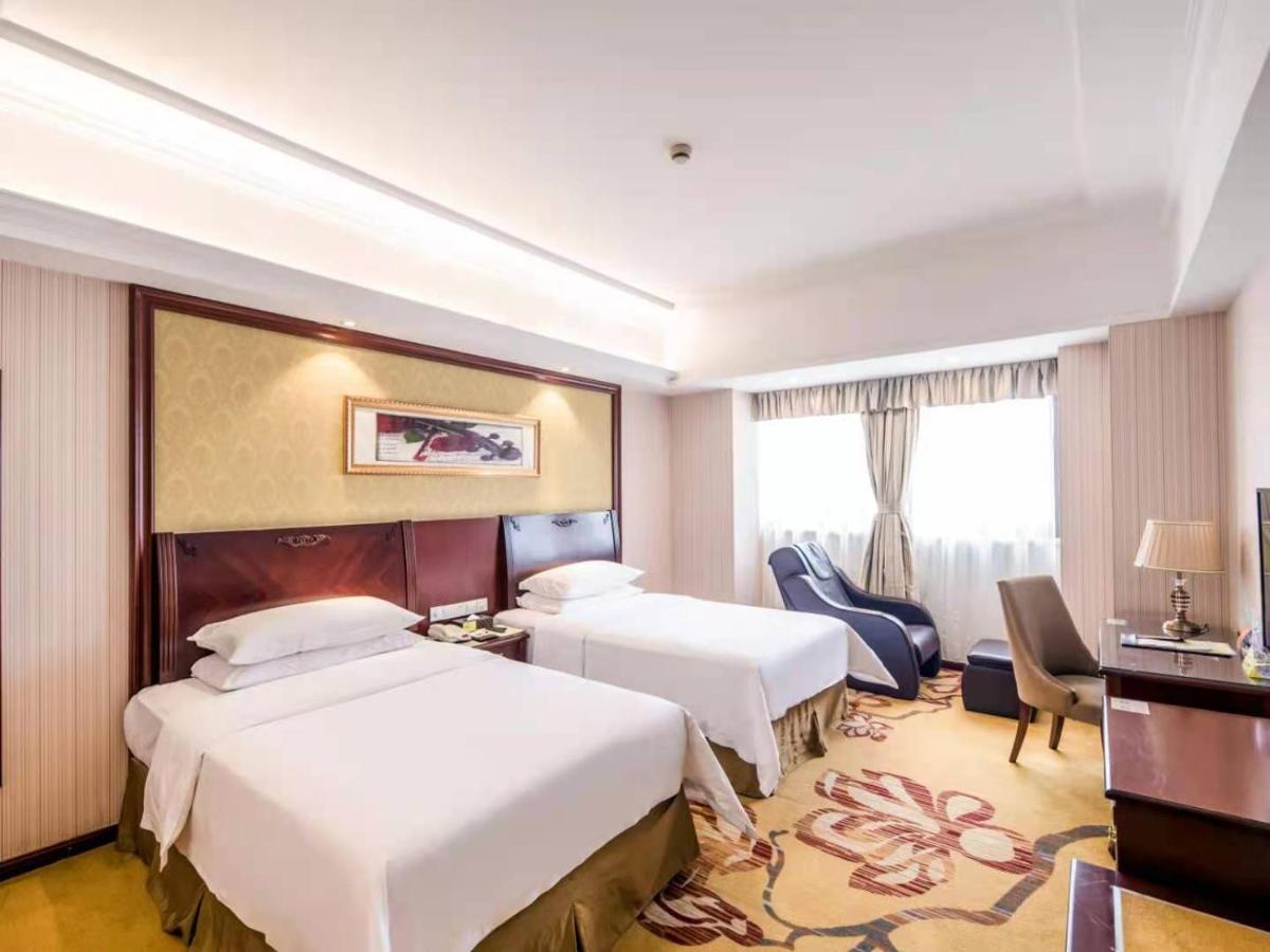 Vienna International Hotel Shanghai Pudong Xiupu Road מראה חיצוני תמונה