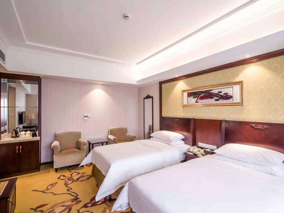Vienna International Hotel Shanghai Pudong Xiupu Road מראה חיצוני תמונה